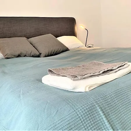 Stilvoll Eingerichtete Wohnung In Essen-Suedviertel Buitenkant foto