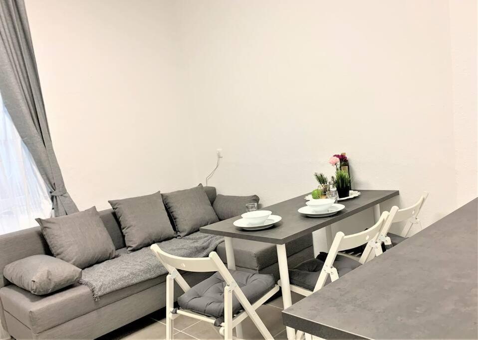 Stilvoll Eingerichtete In Essen-suedviertel Essen